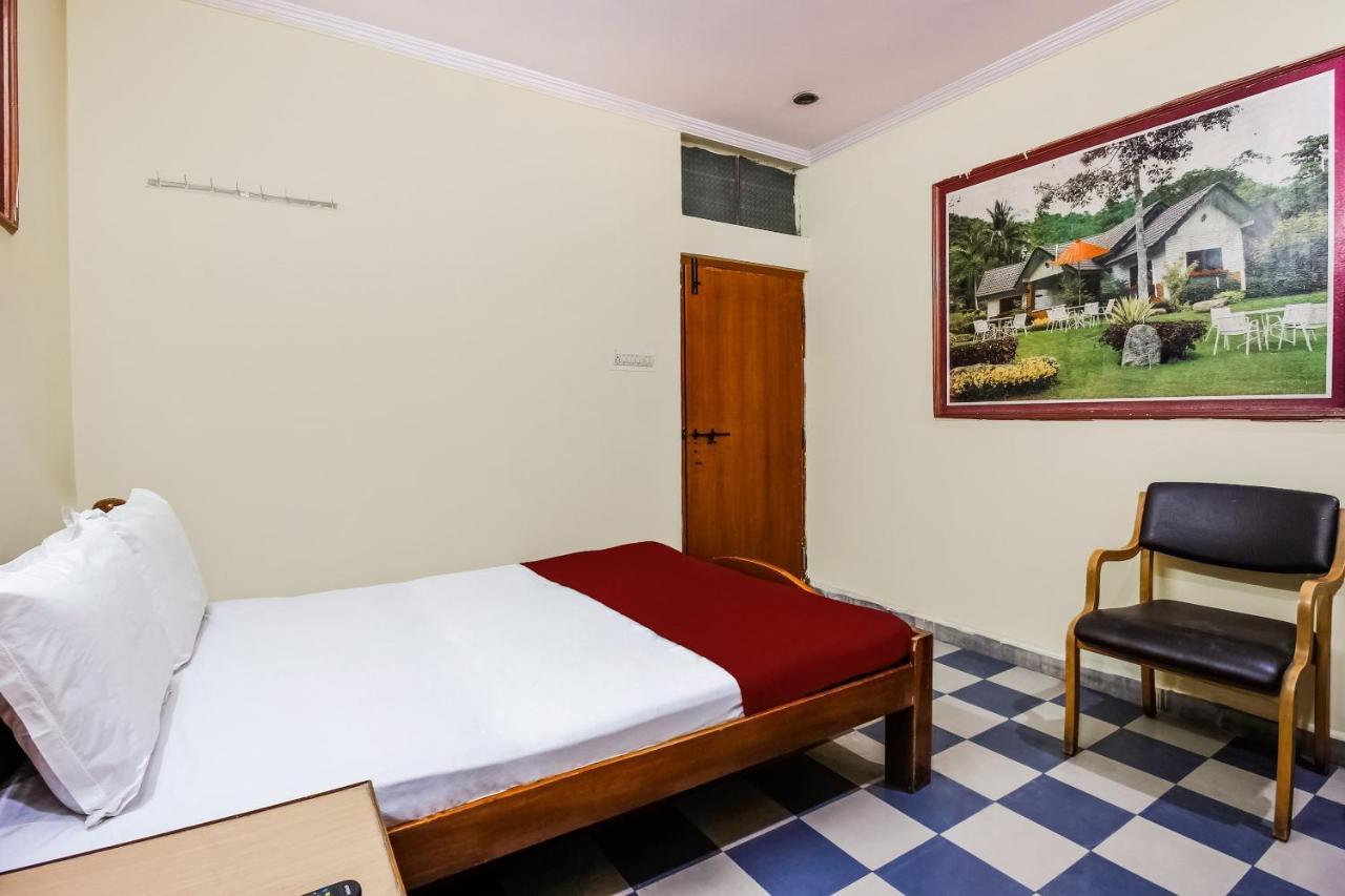 Spot On Classic Lodge Hyderabad Eksteriør bilde
