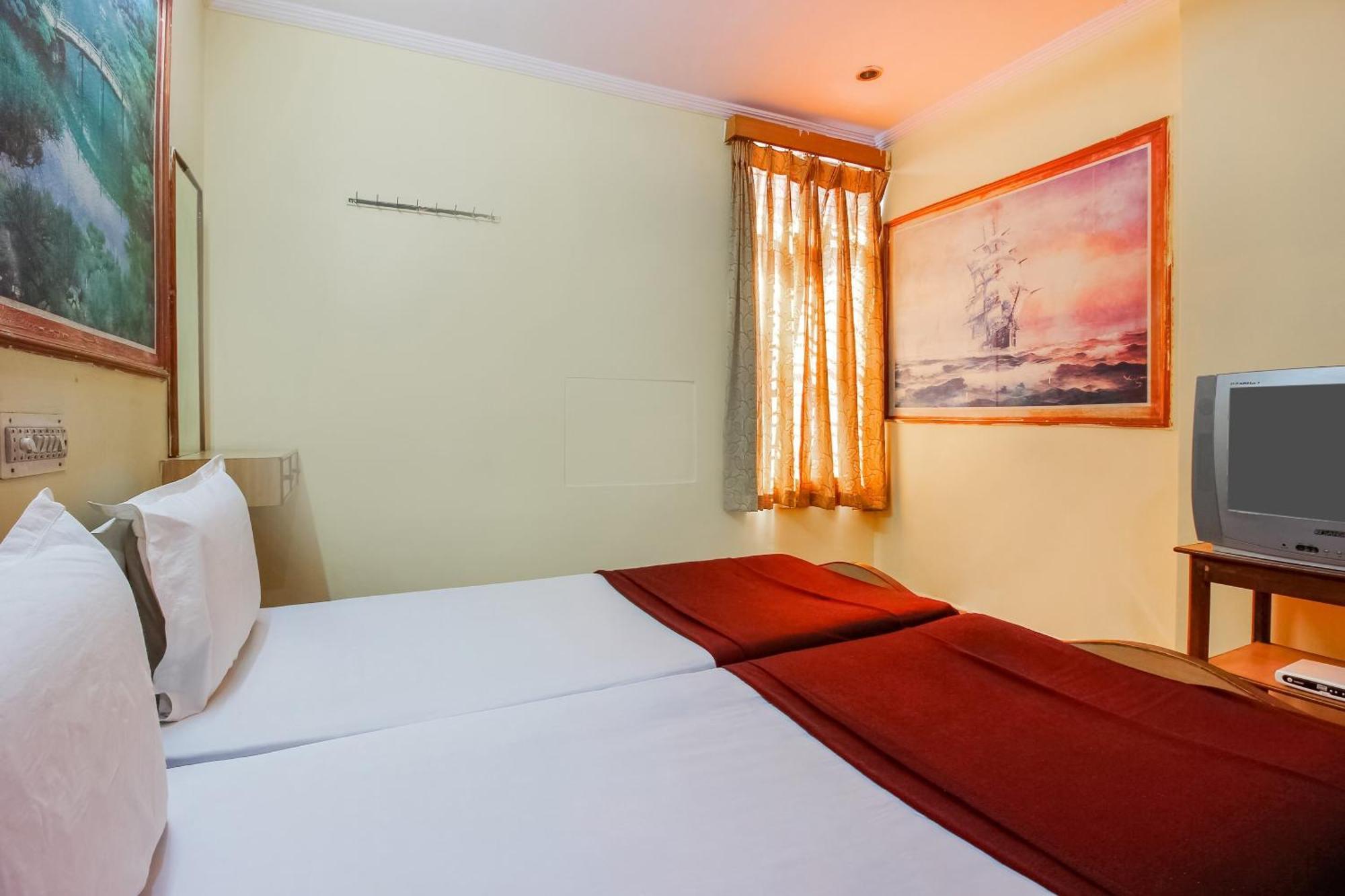 Spot On Classic Lodge Hyderabad Eksteriør bilde